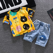 Gyerekkészlet fiúknak két részből - farmerből és pólóból