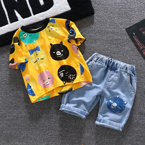 Gyerekkészlet fiúknak két részből - farmerből és pólóból