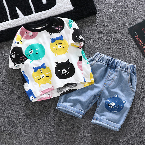 Gyerekkészlet fiúknak két részből - farmerből és pólóból