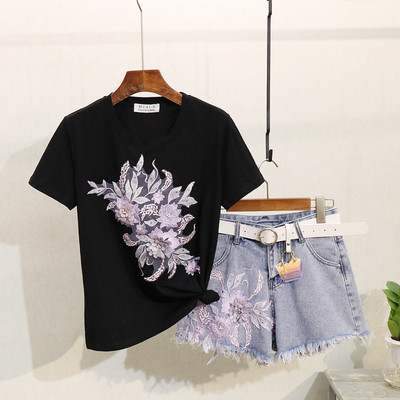 Modern női szett pólóval és rövidnadrággal, több színben