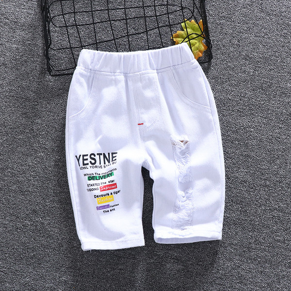 Pantaloni scurți pentru copii în două culori cu inscripții - pentru băieți