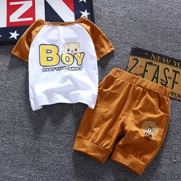 Gyerekkészlet fiúknak két részből - nadrág és póló