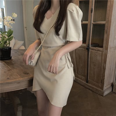 Modern női ruha rövid ujjal, két színben