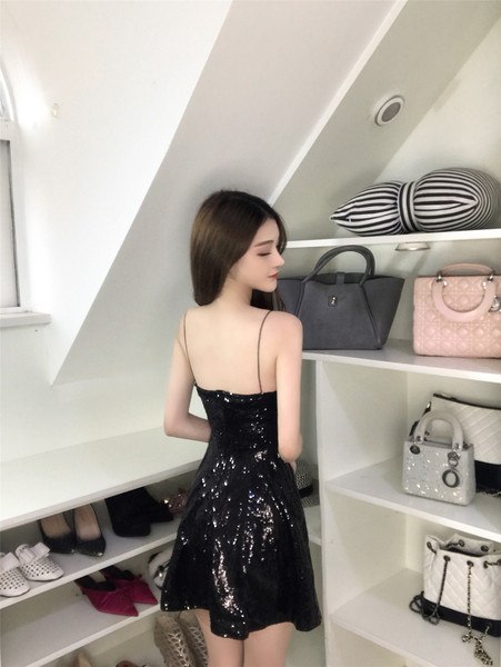 Rochie de dama moderna stralucitoare cu bretele subtiri in negru si argintiu