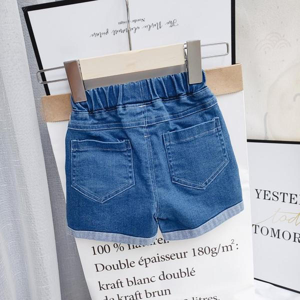 Pantaloni scurți pentru copii în două culori pentru băieți și fete