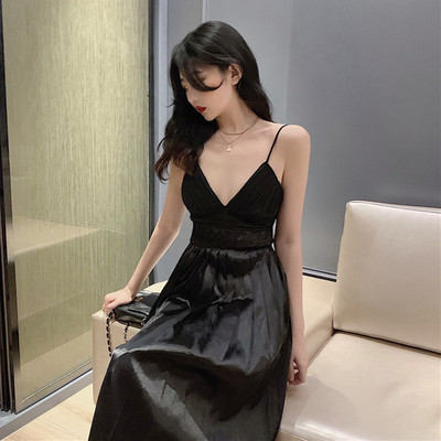 Stílusos női rakott ruha vékony pántokkal, két színben