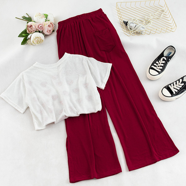 Stílusos női szett fekete és piros színben