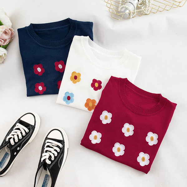 Alkalmi női póló virágokkal több színben