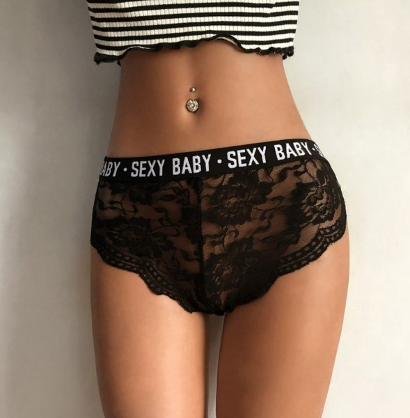 Női csipke bikini fekete-fehér felirattal