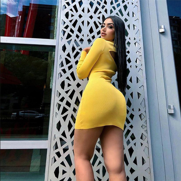 Modern női ruha egy ujjal, sárga színben