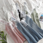 alkalmi női felső csipkével és díszítő kövekkel