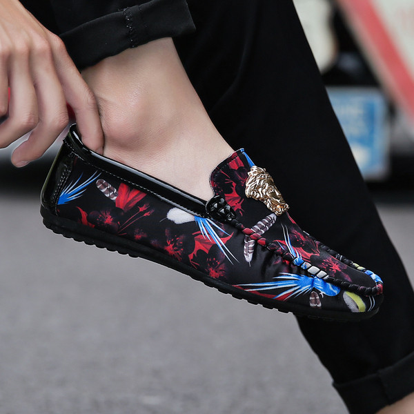 Стилни мъжки мокасини с метален елемент в два цвята 