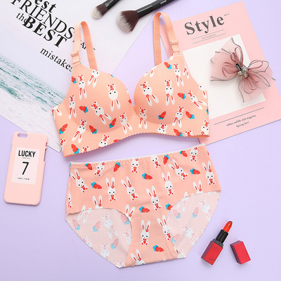 Kétrészes, színes mintás női napi szett