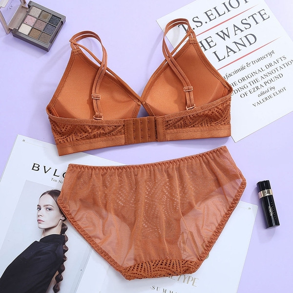 Napi fehérnemű két részből, különböző színekben