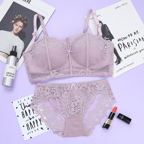 Kétrészes női fehérnemű szett különböző színekben csipkével