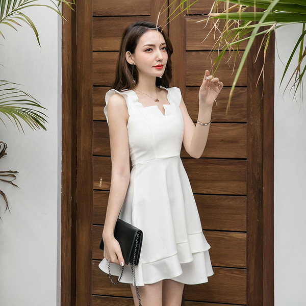 Rochie de vara dama model asimetric in alb