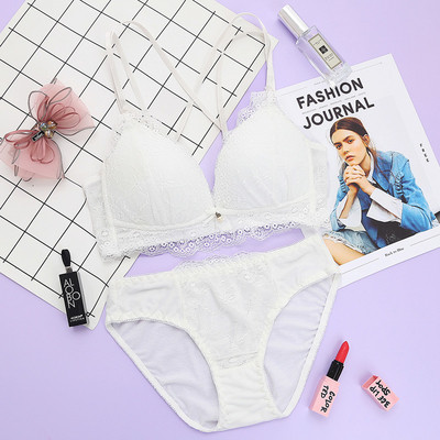 Napi fehérnemű szett csipkével több színben