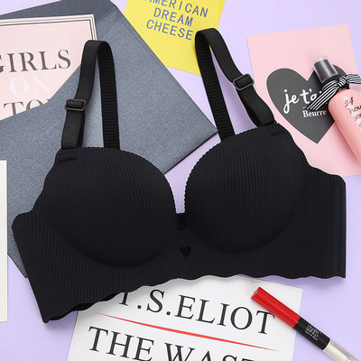 Modern női melltartó több színben kivágásokkal