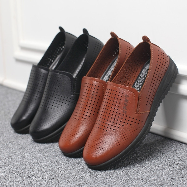 Modern férfi lélegző mokaszinok két színben