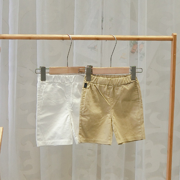 Gyermek rövidnadrág két színben rátéttel - fiúknak
