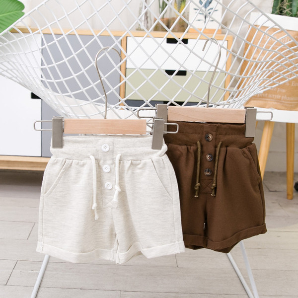 Gyermek rövidnadrág fehér és barna színben fiúknak