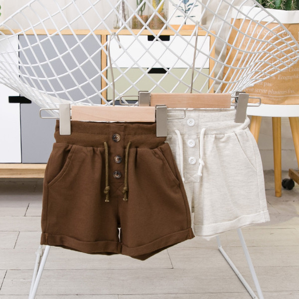 Gyermek rövidnadrág fehér és barna színben fiúknak