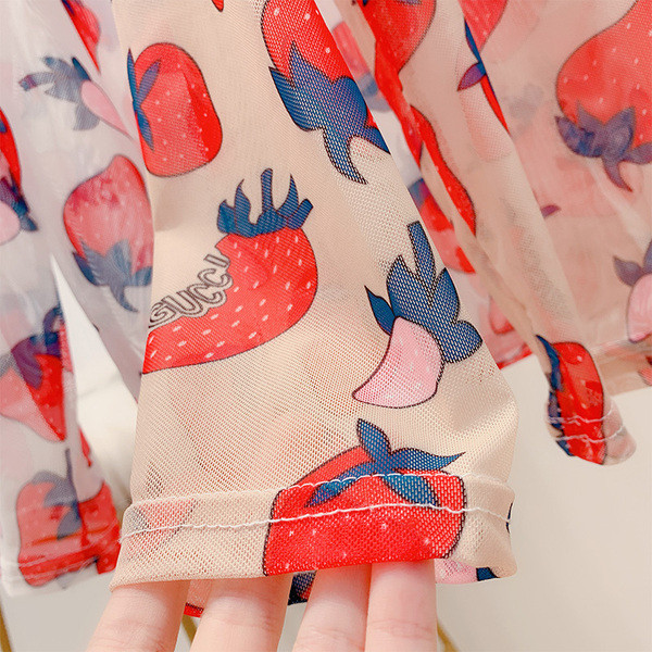 Női blúz rátéttel, két színben