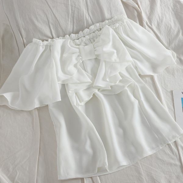 Női blúz szalaggal és rövid ujjú három színben