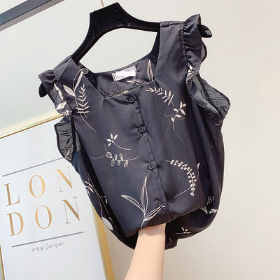 Modern női felső, gombokkal, három színben