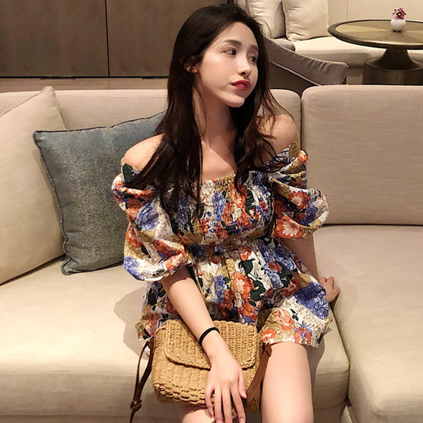 Cămașă modernă, colorată, cu umerii goi