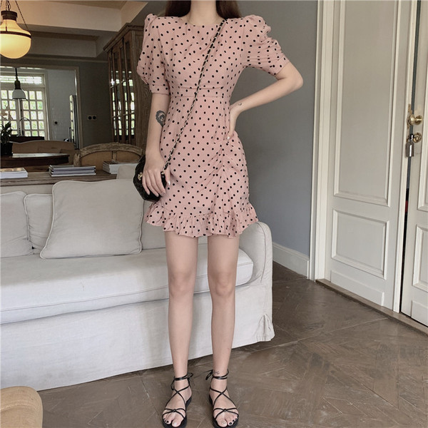 Két színben pöttyös, rövid ujjú női ruha