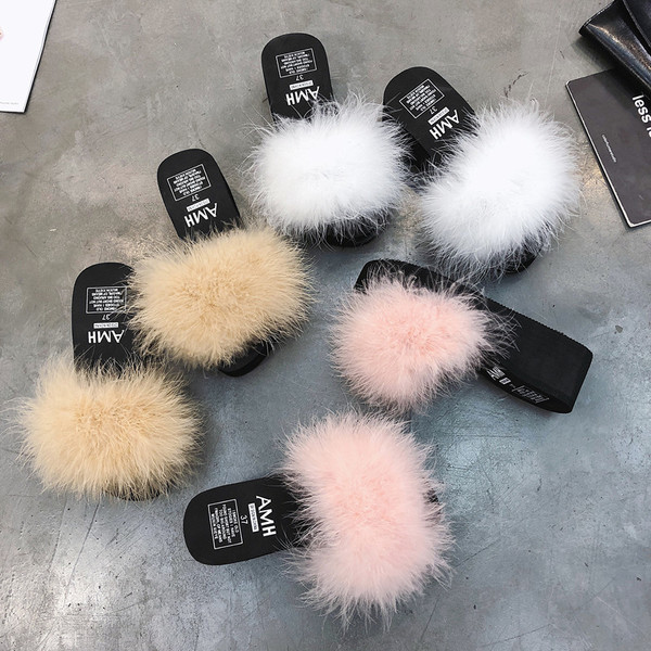 Model nou de papuci de dama cu puf in mai multe culori