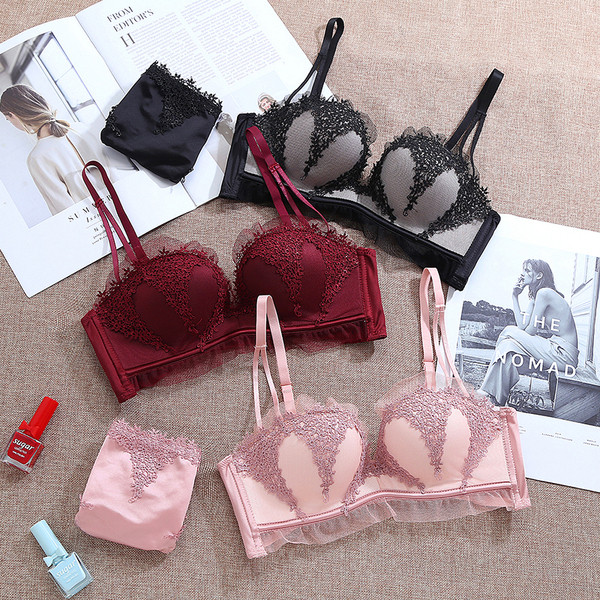 Stílusos fehérnemű szett két részből, több színben