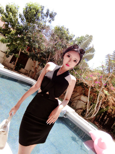 Rochie elegantă de damă Slim - model în negru