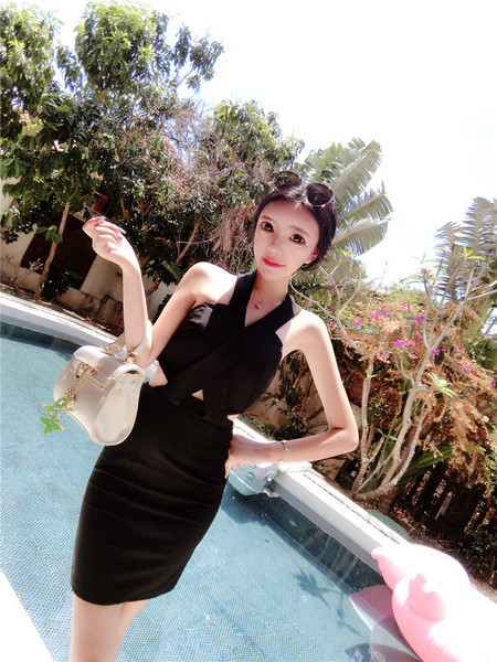 Rochie elegantă de damă Slim - model în negru