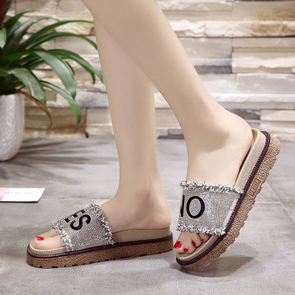 Alkalmi női papucs két színben