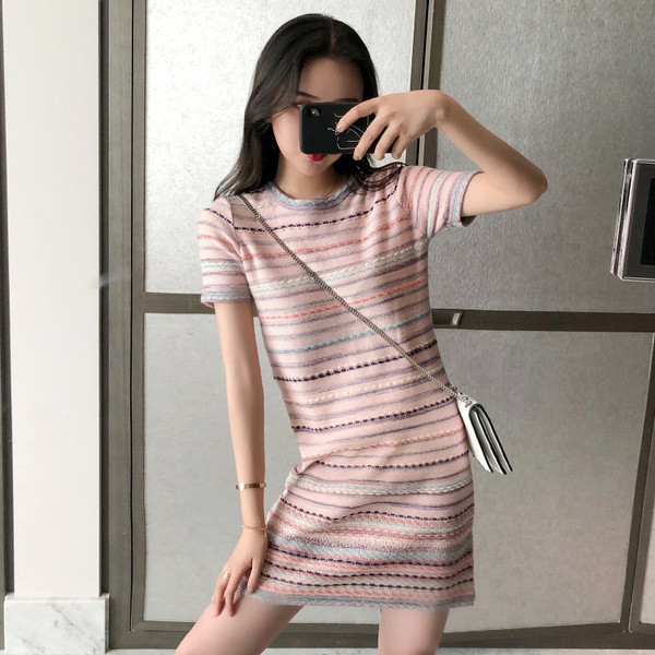 Női csíkos alkalmi ruha rövid ujjal