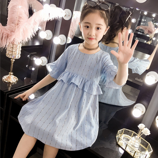 Rochie moderna pentru copii cu maneci scurte si decolteu O