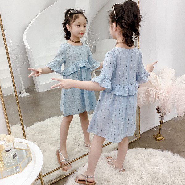 Rochie moderna pentru copii cu maneci scurte si decolteu O