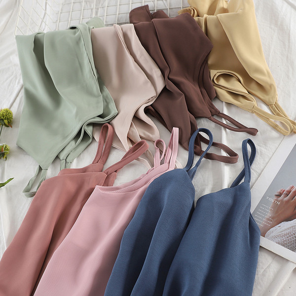 Modern női felső vékony pántokkal