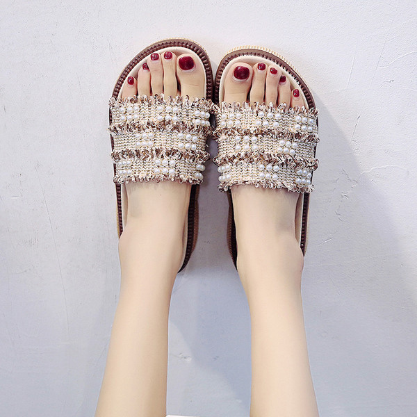 Модерни дамски чехли с перли в два цвята 