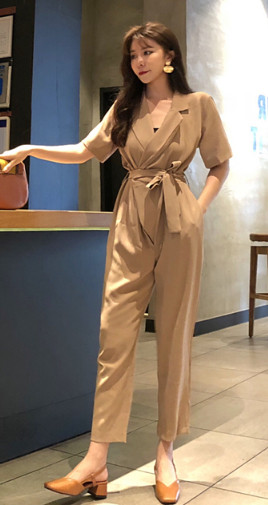 Стилен дамски гащеризон с V-образно  деколте в три цвята 