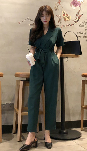 Стилен дамски гащеризон с V-образно  деколте в три цвята 