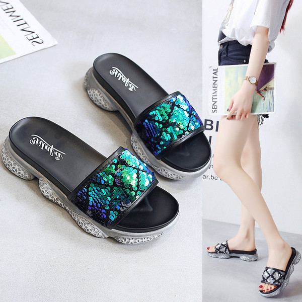 Új modell női flitterekkel, két színben