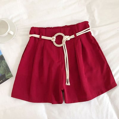 Stílusos női rövidnadrág magas derékkal és övvel, három színben