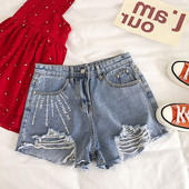 Blugi scurti de damă casual cu o inscripție