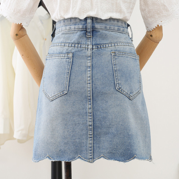 Női farmerszoknya magas derékkal, kék színben