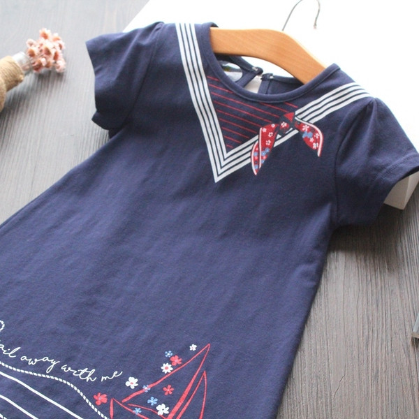 Alkalmi gyerekruha lányoknak fehér színben és színben