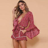 Két részből álló női szett - rövidnadrág és ing V-nyakú és lótusz ujjú