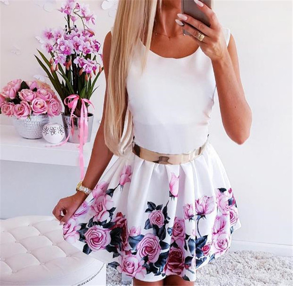 Rochie moderna de dama in alb si negru cu motiv floral